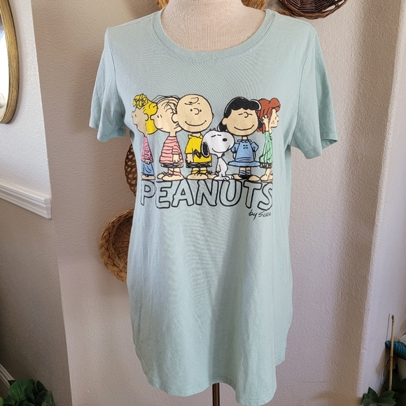 Torrid Peanuts Graphic T-Shirt in Light Blue Sz 00 L - Picture 1 of 4